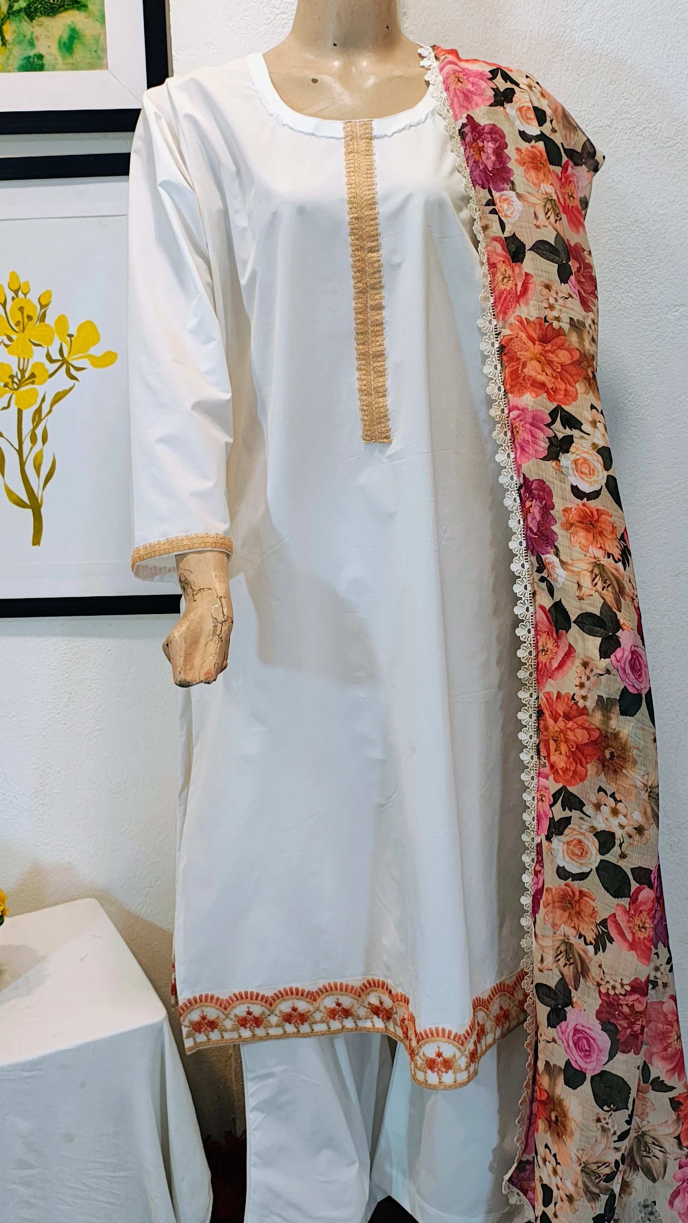 Classic White Cotton 3-Piece Suit with Lace Detailing & Floral Print Dupatta