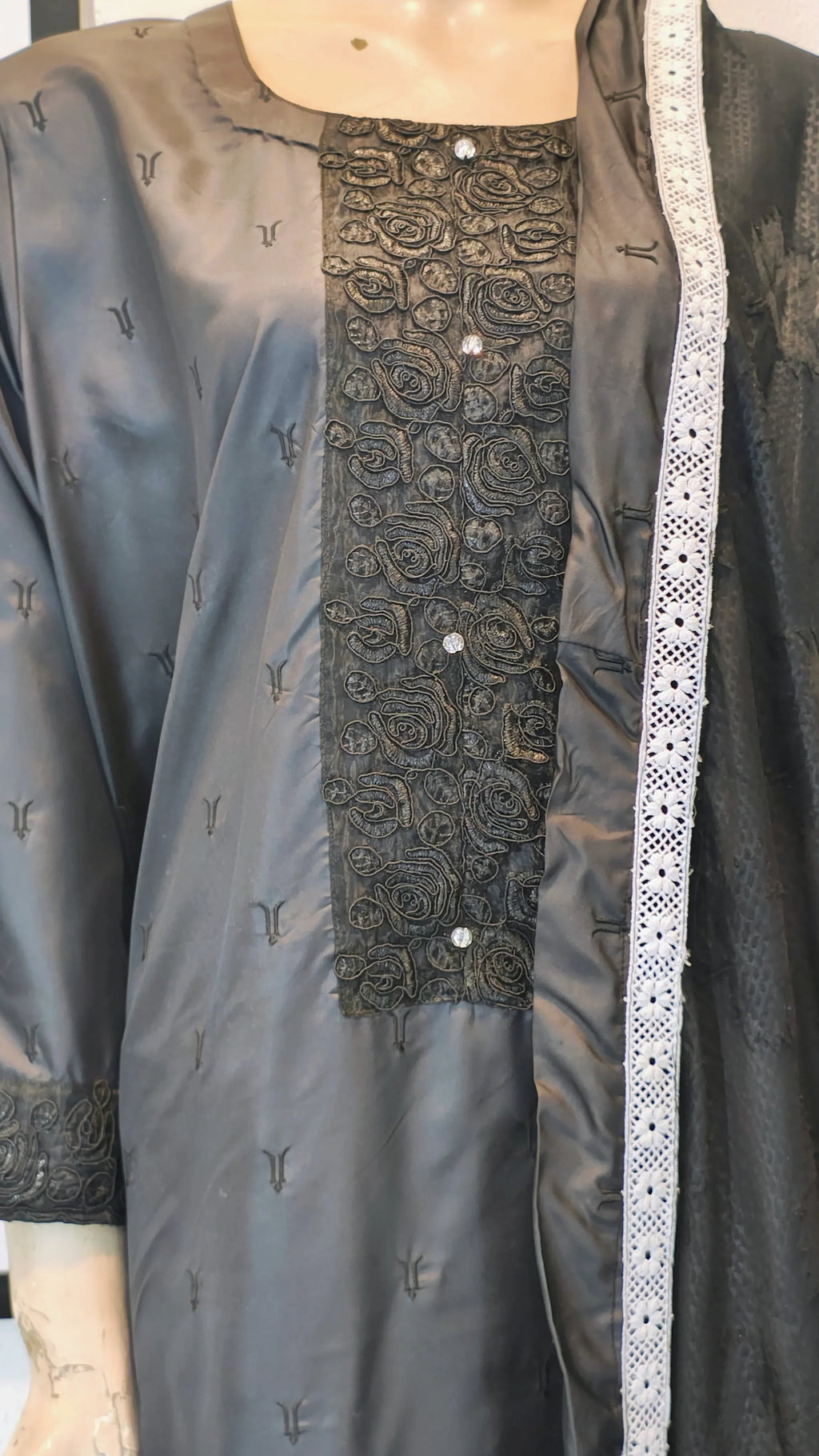 Ebony Silk-Finish 3-Piece Suit with Intricate Lace Bodice & Tasseled Dupatta