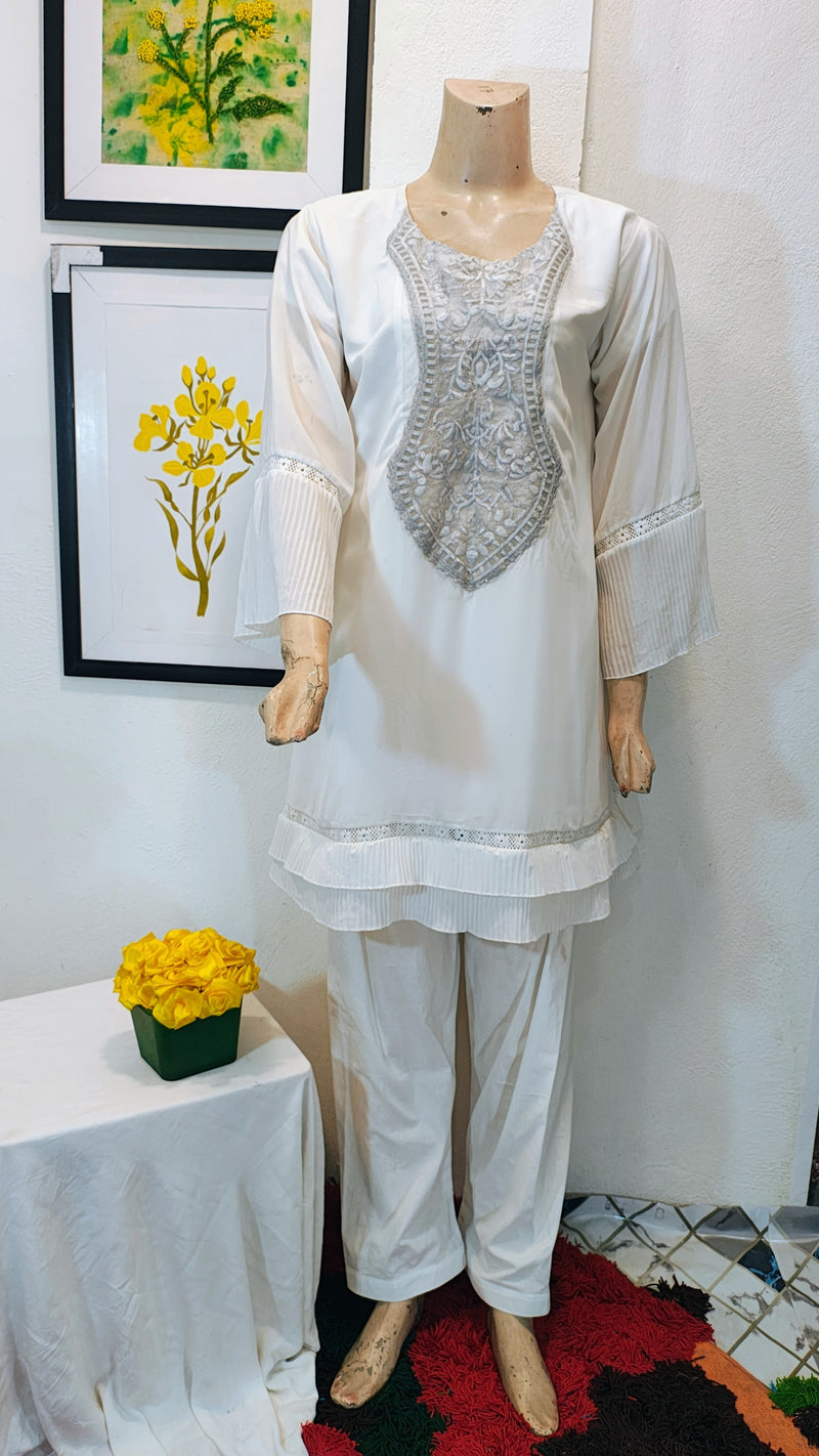 Turquoise Bloom Silk 3-Piece Suit with Metallic Zari Embroidery & Organza Border