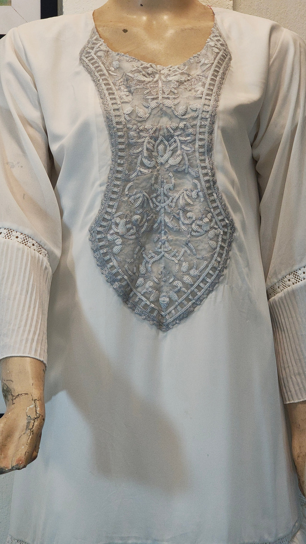 Turquoise Bloom Silk 3-Piece Suit with Metallic Zari Embroidery & Organza Border